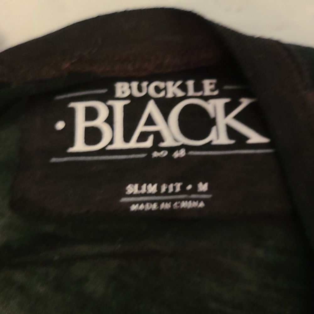 Buckle black undershirt - Picture 2 of 3